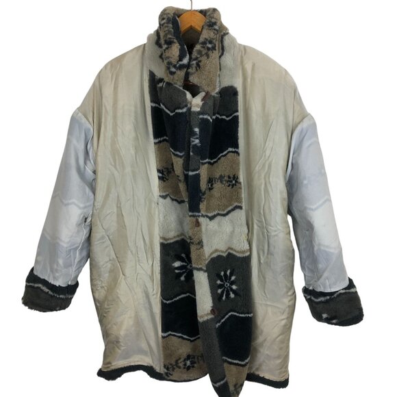 Vtg Skila Finland Faux Fur Coat 10 Nordic Floral Pattern Toggles Plush Neutral - Picture 10 of 11